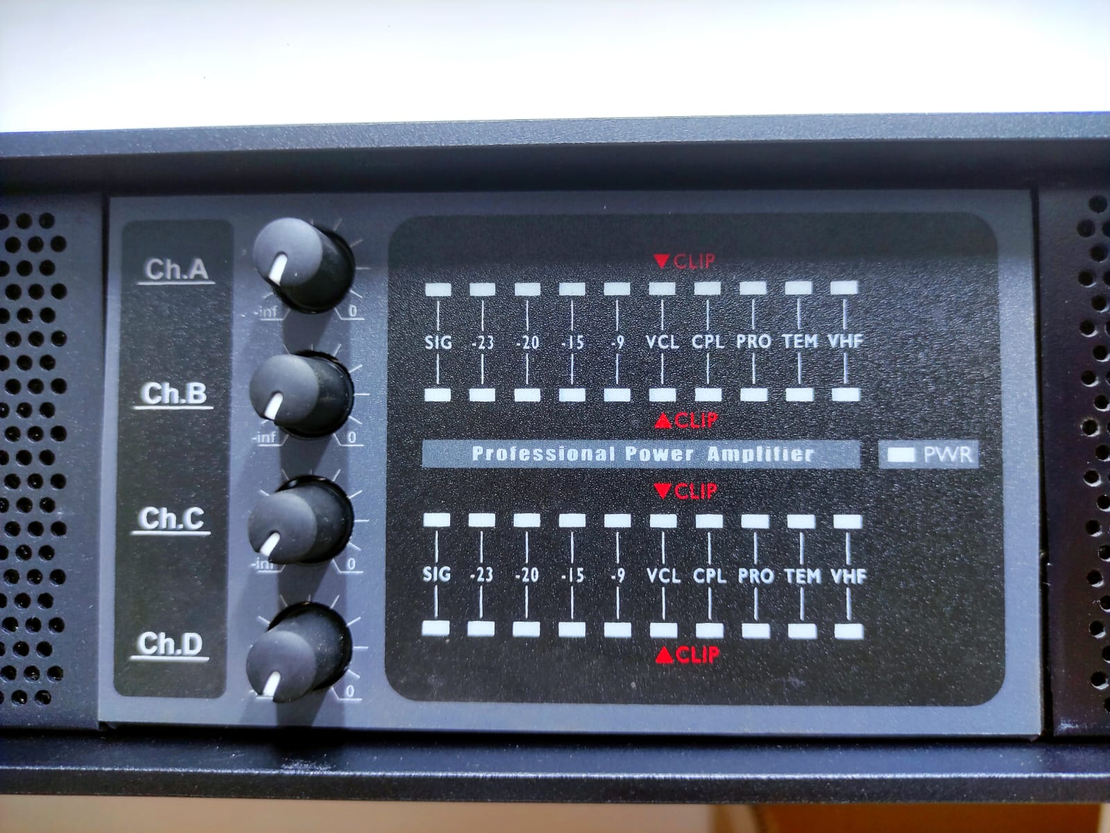  FP20000Q D20K Class D DJ Power Amplifier 4 Channel